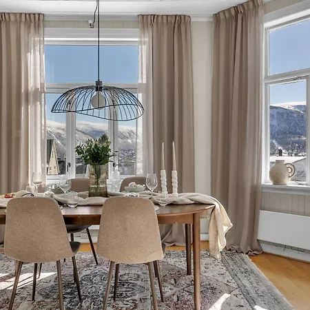 Amazing Tromso City Apartment With Free Parking And Lovely City Views! Exterior photo