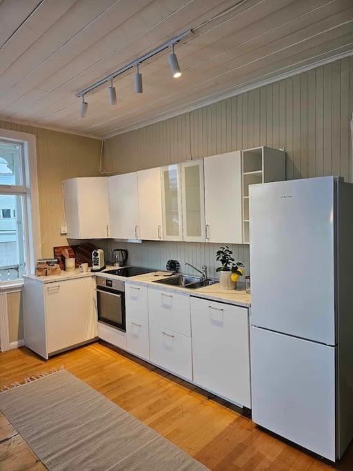 Amazing With Free Parking And Lovely Views! Appartement Tromsø