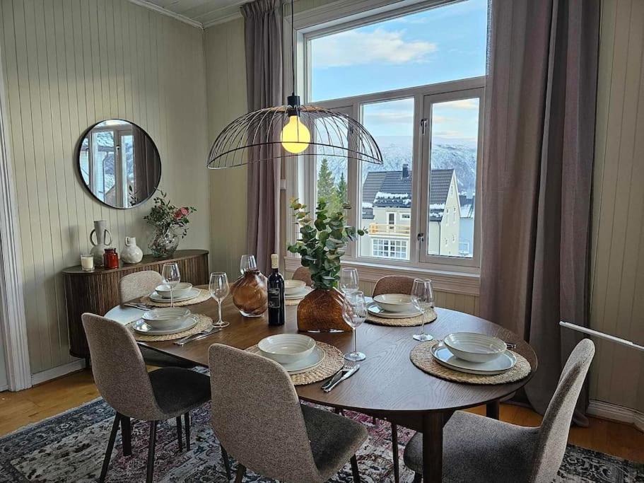 Amazing With Free Parking And Lovely Views! Tromsø